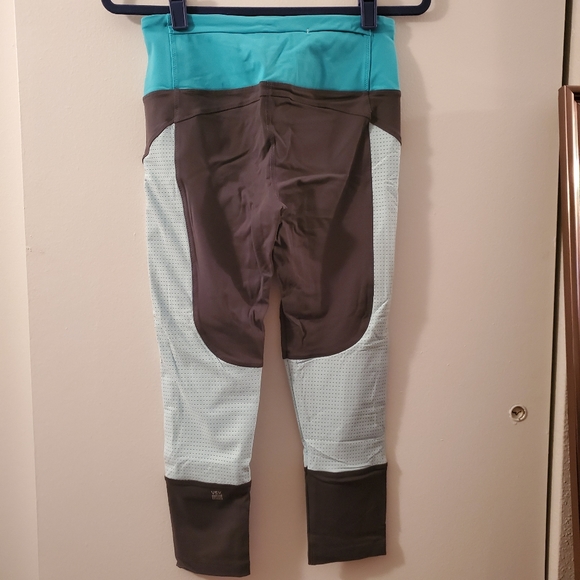 Victoria's Secret VSX Sport | Blue/Grey Knockout Capri Leggings - Picture 2 of 5